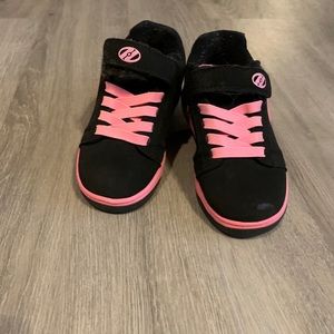 Girls Heelys